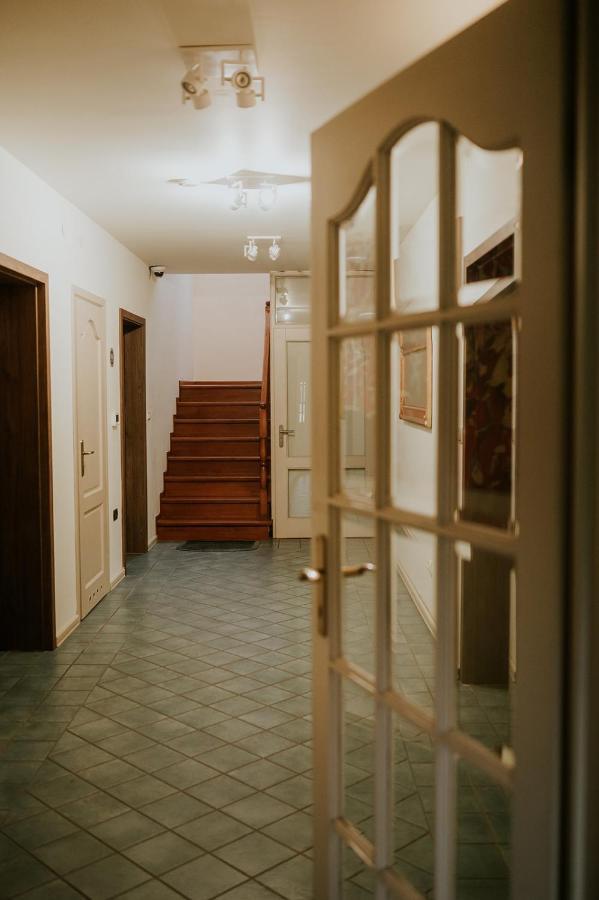Villa Garden Olesnica  Exterior photo